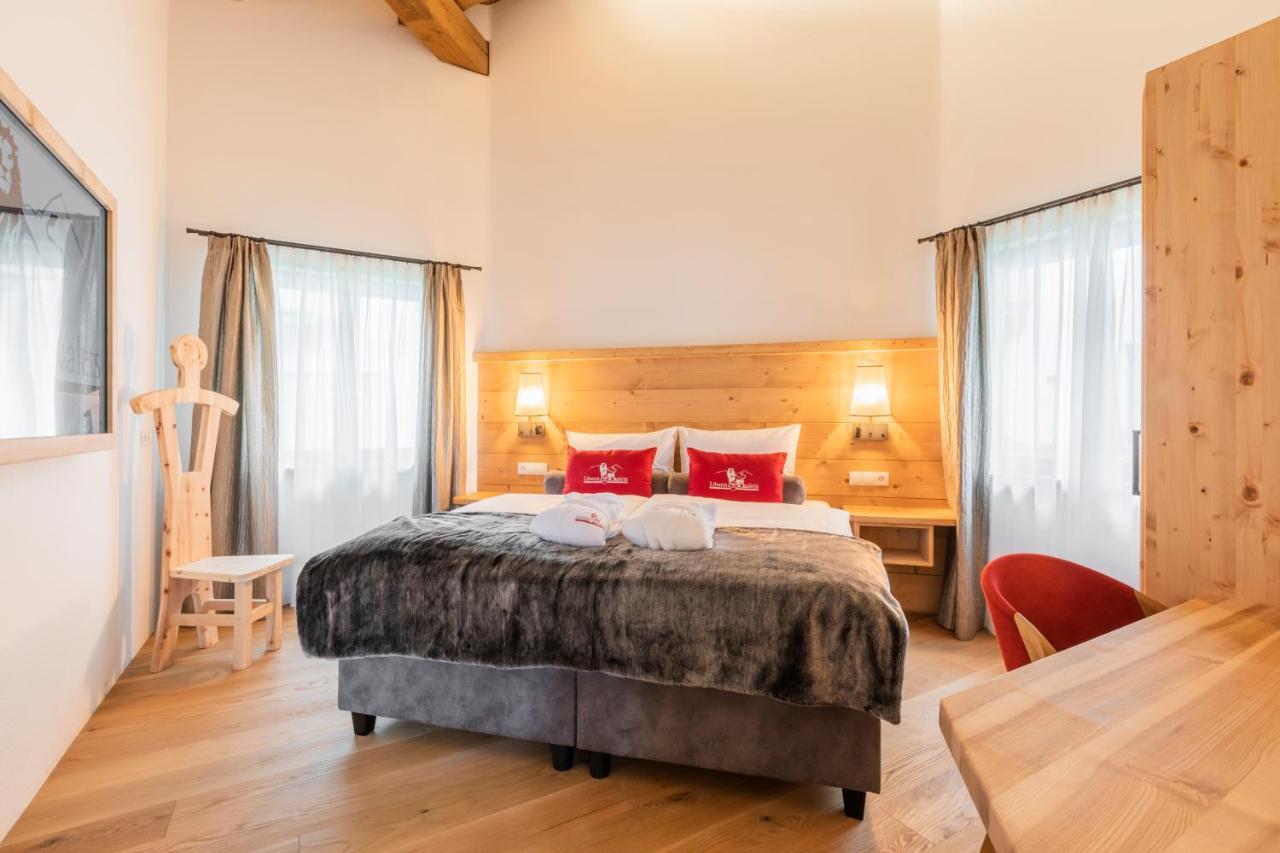 Loewen Chalets Seefeld in Tirol Exterior photo