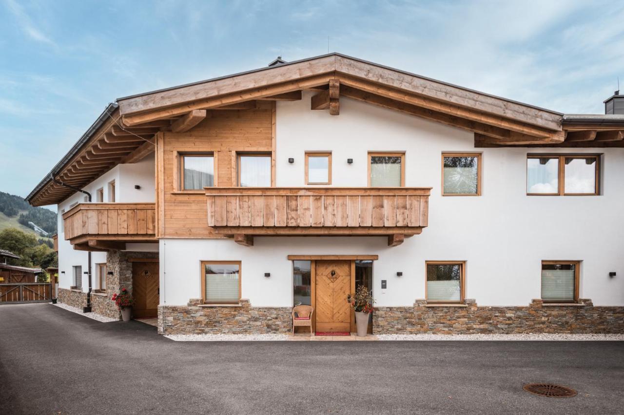 Loewen Chalets Seefeld in Tirol Exterior photo