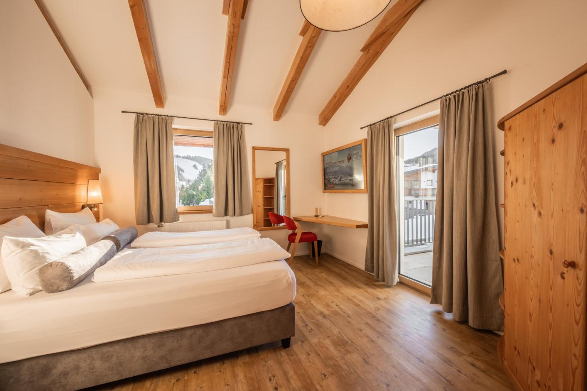 Loewen Chalets Seefeld in Tirol Exterior photo